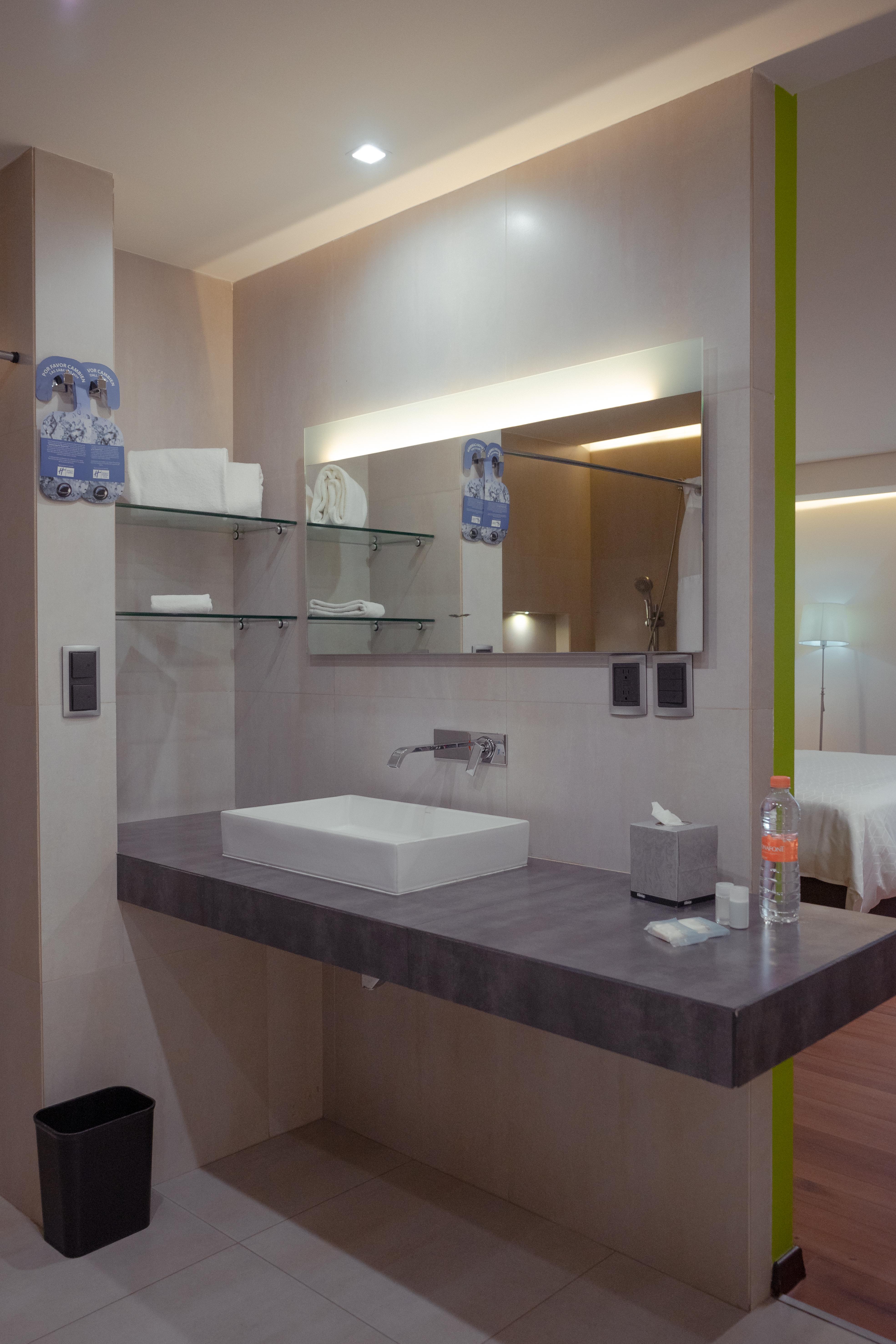 Holiday Inn Express Mexico Aeropuerto By Ihg Екстериор снимка