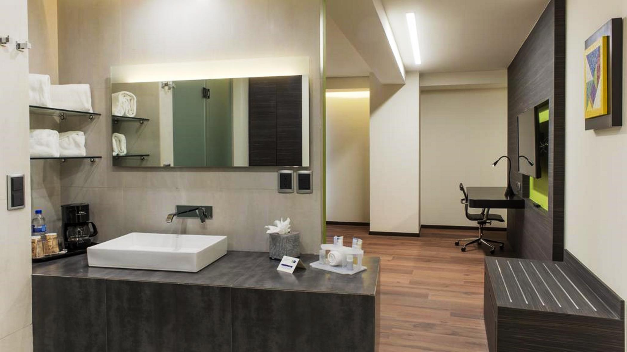 Holiday Inn Express Mexico Aeropuerto By Ihg Екстериор снимка